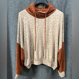 Blue Buttercup Cheetah Leopard Dolman sleeve Drop Shoulder Hooded Top Medium